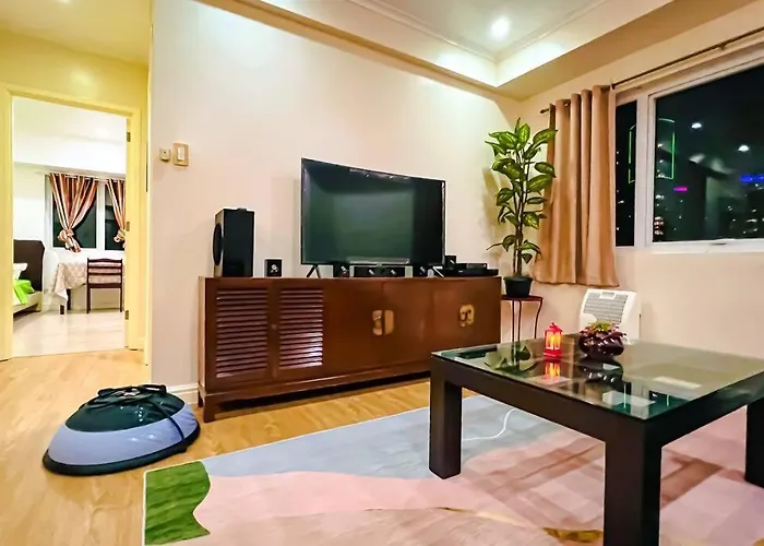 Bgc 2br Near Sm Aura With Free Parking & Wi-fi Manila