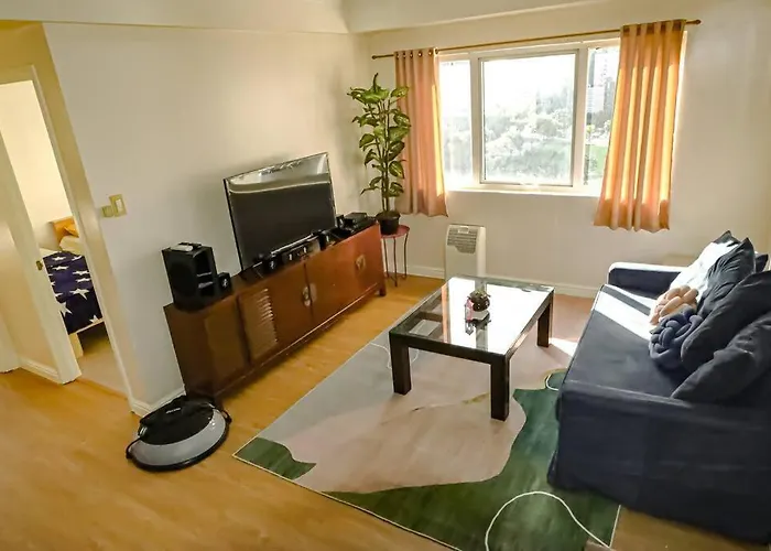 Bgc 2br Near Sm Aura With Free Parking & Wi-fi Manila