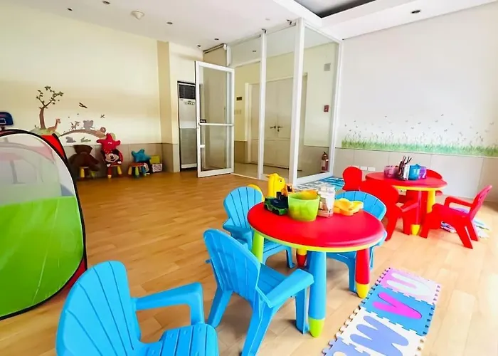 Bgc 2br Near Sm Aura With Free Parking & Wi-fi Apartment Manila